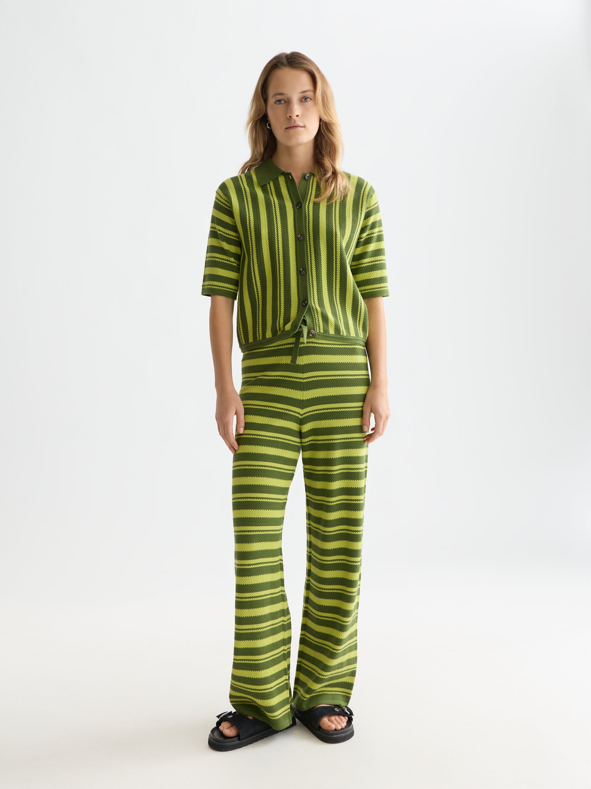 Seashell מכנסיים ארוכים לנשים Textured Stripe Knitted Trousers SCOTCH & SODA