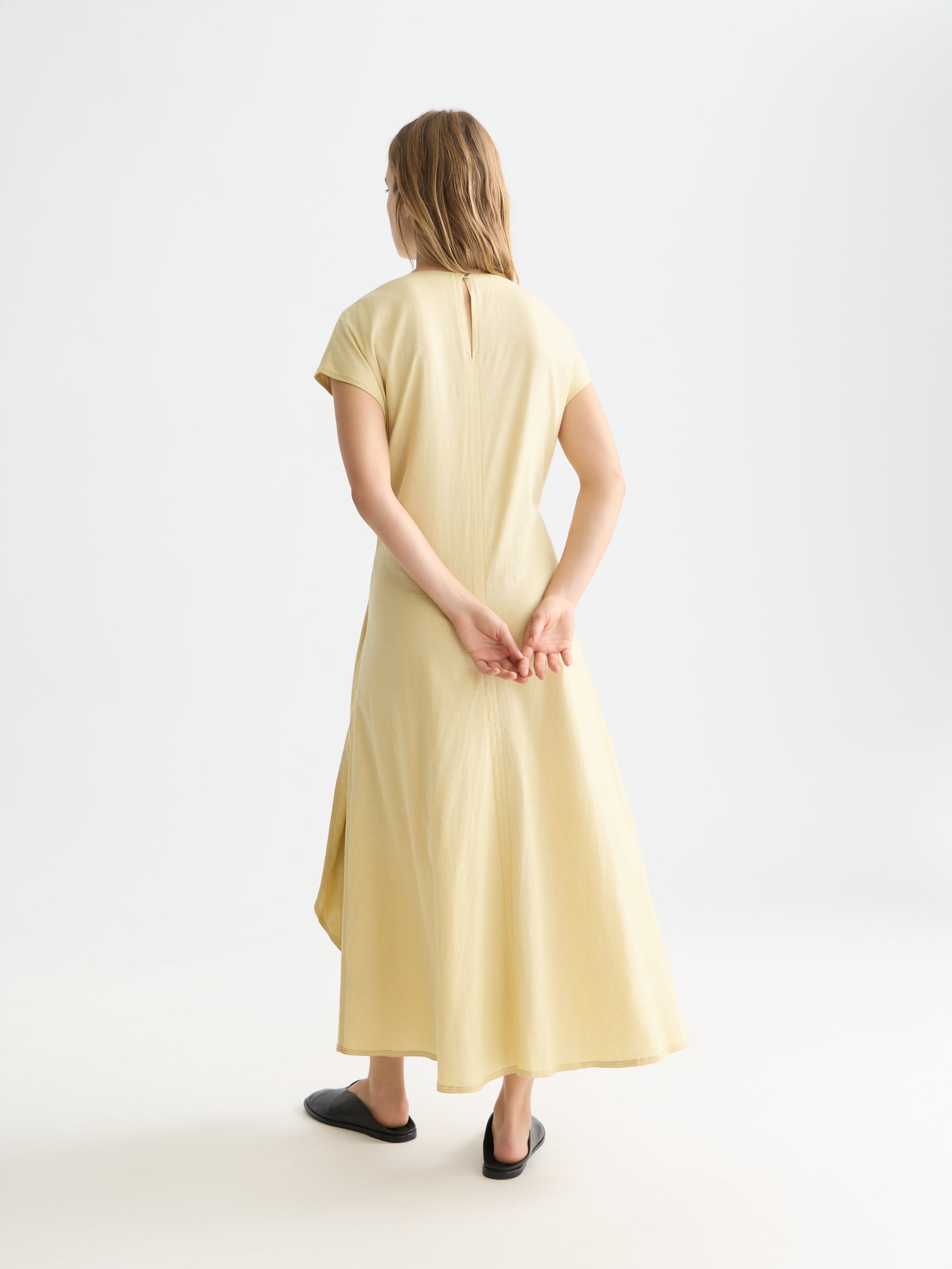 Seashell שמלת מקסי פשתן לנשים Relaxed Tie Dress SCOTCH & SODA