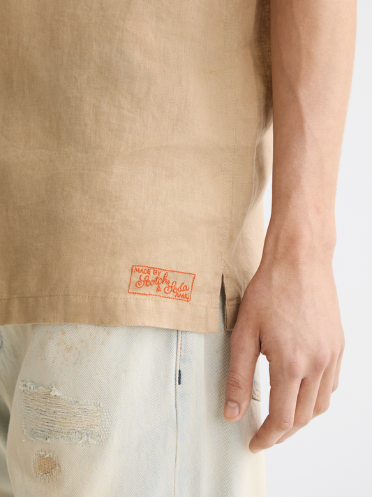 Tan חולצת פשתן מכופתרת קצרה לגברים SCOTCH & SODA