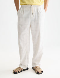 White Smoke מכנסי ג׳וגר פשתן בגזרה ישרה לגברים OLIVER SCOTCH & SODA