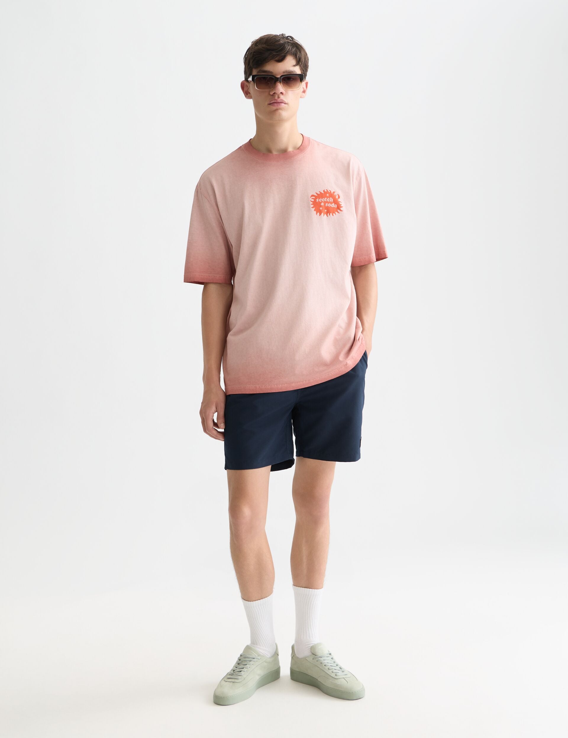 White Smoke שורט בגד ים לגברים Solid Midlength Swim Shorts SCOTCH & SODA