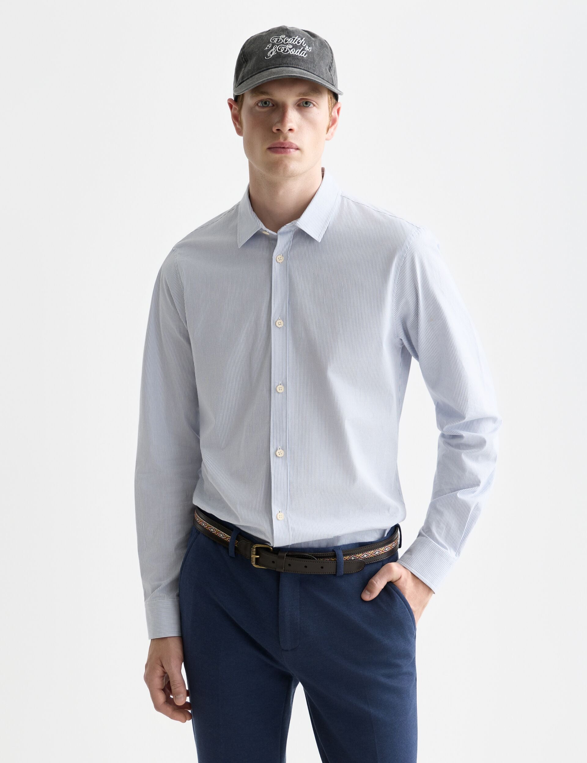 White Smoke חולצה מכופתרת ארוכה לגברים Core Poplin SCOTCH & SODA