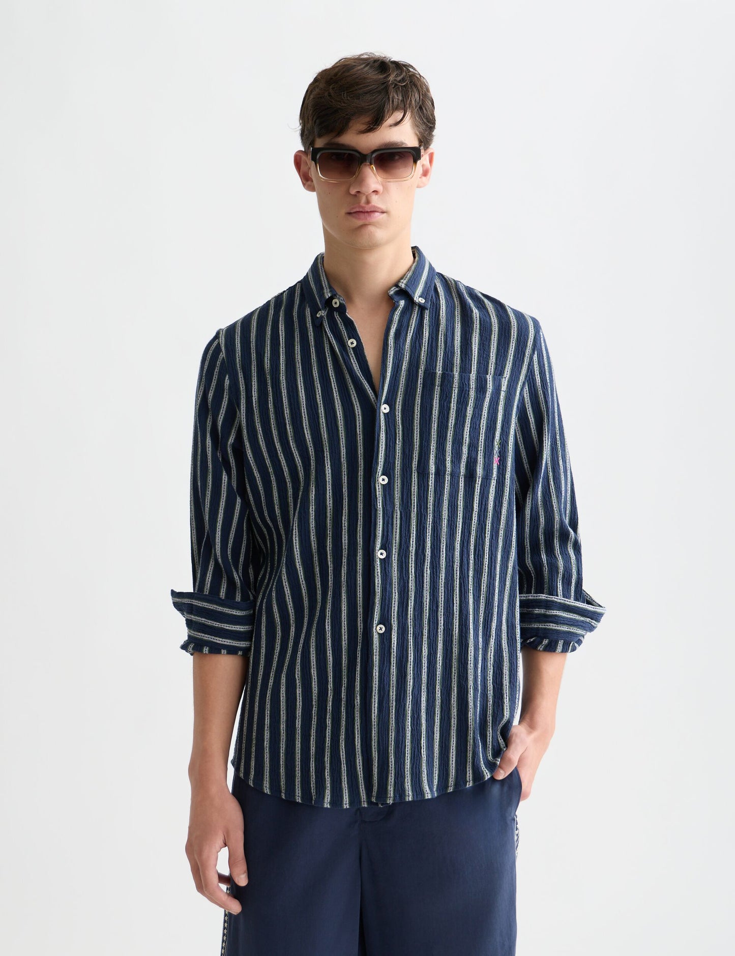 Lavender חולצת פסים מכופתרת ארוכה לגברים Striped Crinkle SCOTCH & SODA