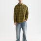 White Smoke חולצה ארוכה מכופתרת לגברים Washed denim SCOTCH & SODA