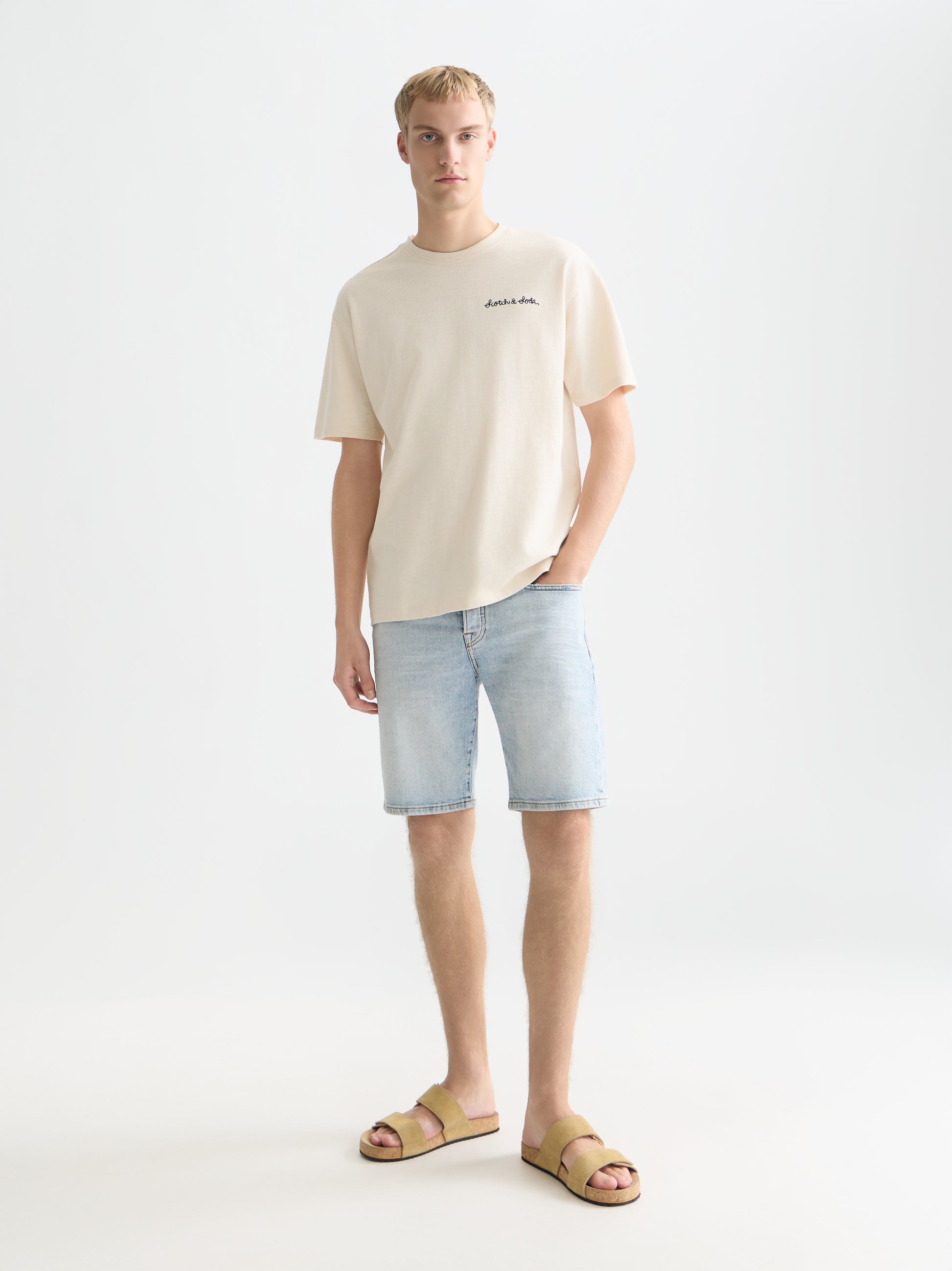 Misty Rose SLUBYARN CHEST POCKET ARTWORK RELAXEDFIT TSHIRT טי שירט קצרה SCOTCH & SODA