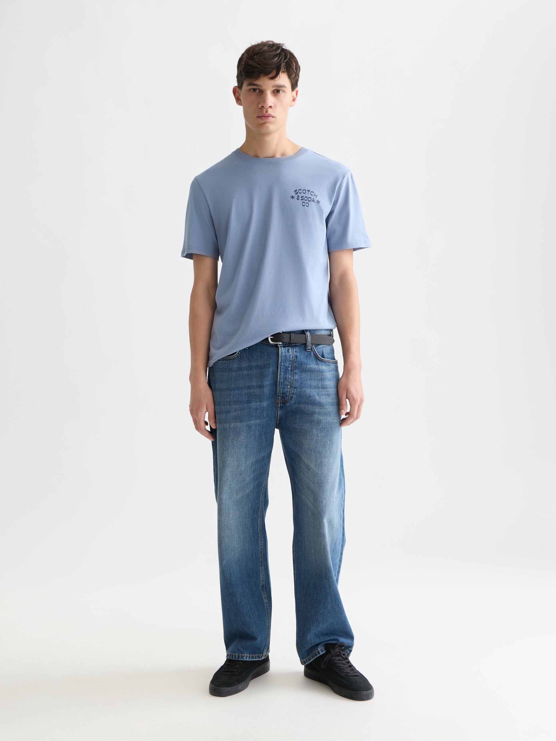 Lavender טי שירט קצרה לגברים Left Chest Artwork SCOTCH & SODA