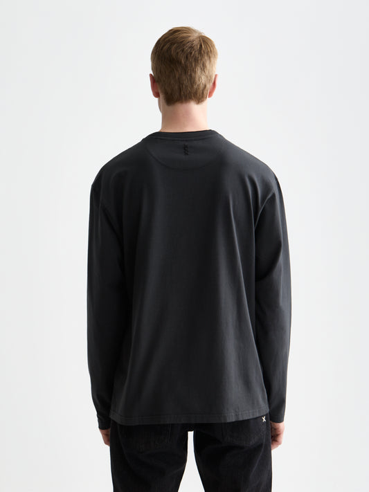Black 3 CROSSES RELAXED GARMENT-DYED LONG SLEEVE T-SHIRT טי שירט ארוכה SCOTCH & SODA