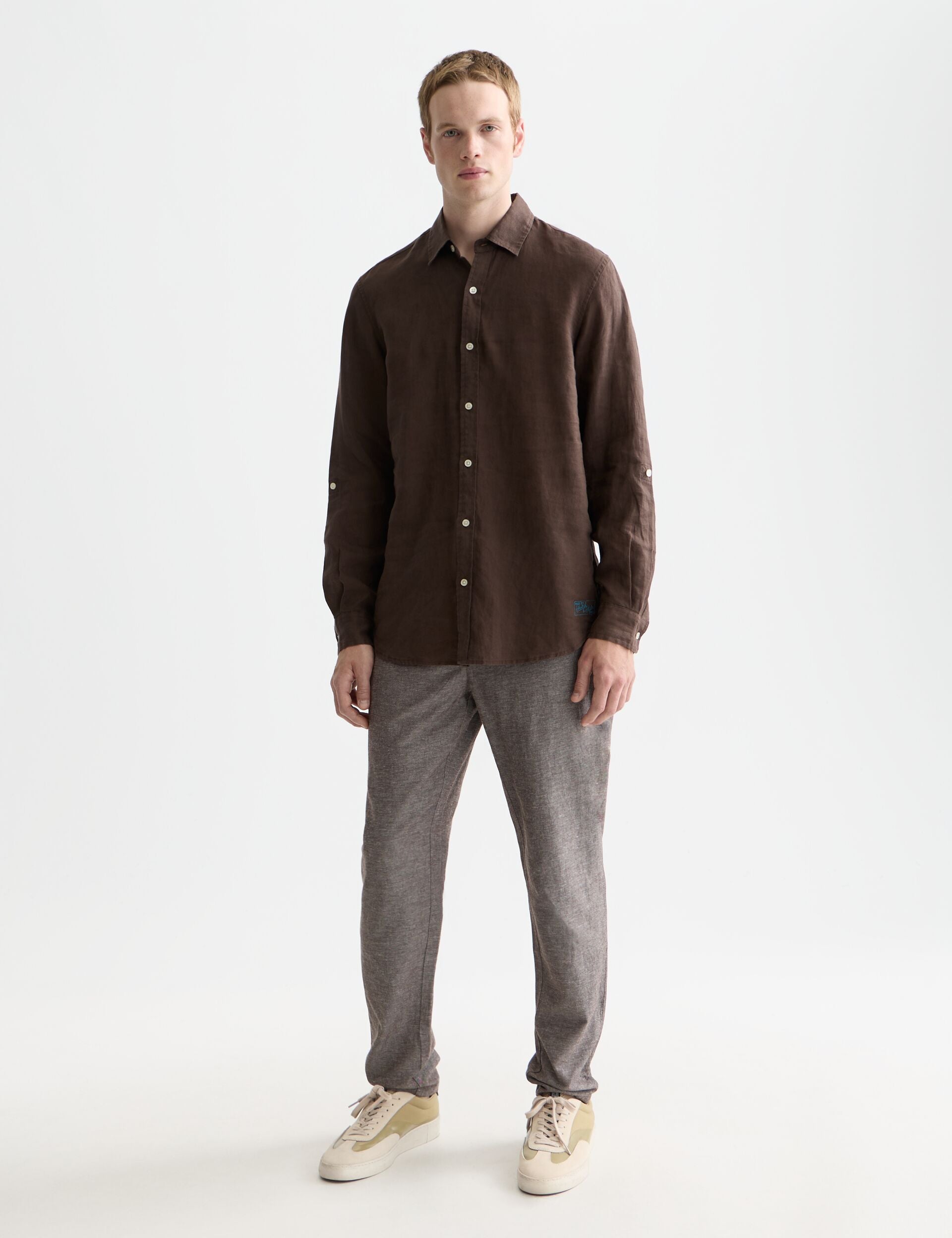 White Smoke חולצה מכופתרת ארוכה לגברים Seasonal Core SCOTCH & SODA