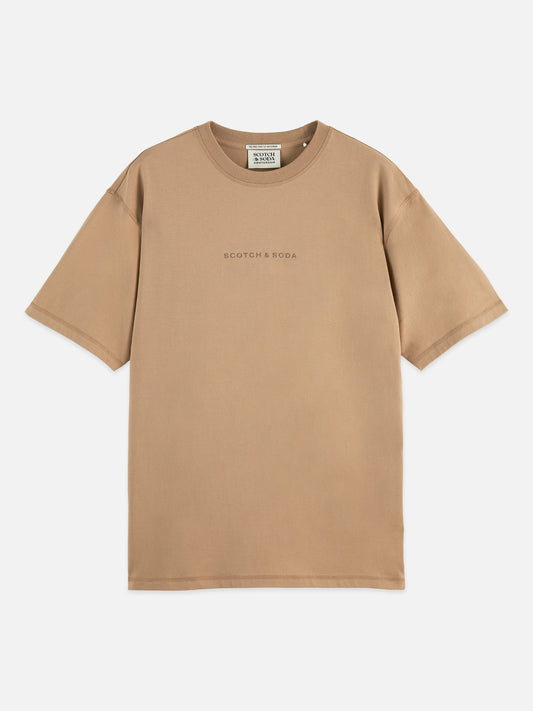 Rosy Brown SEASONAL CORE CHEST ARTWORK RELAXED-FIT T-SHIRT טי שירט קצרה SCOTCH & SODA