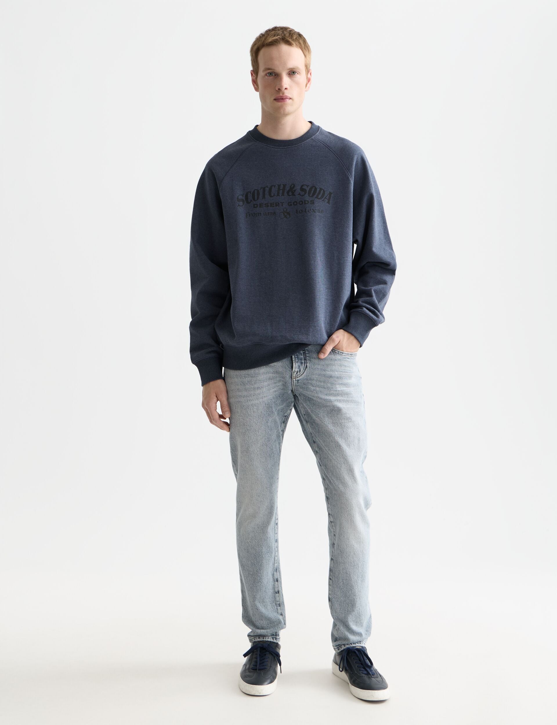 White Smoke ג׳ינס ארוך לגברים Ralston – Slim Fit SCOTCH & SODA