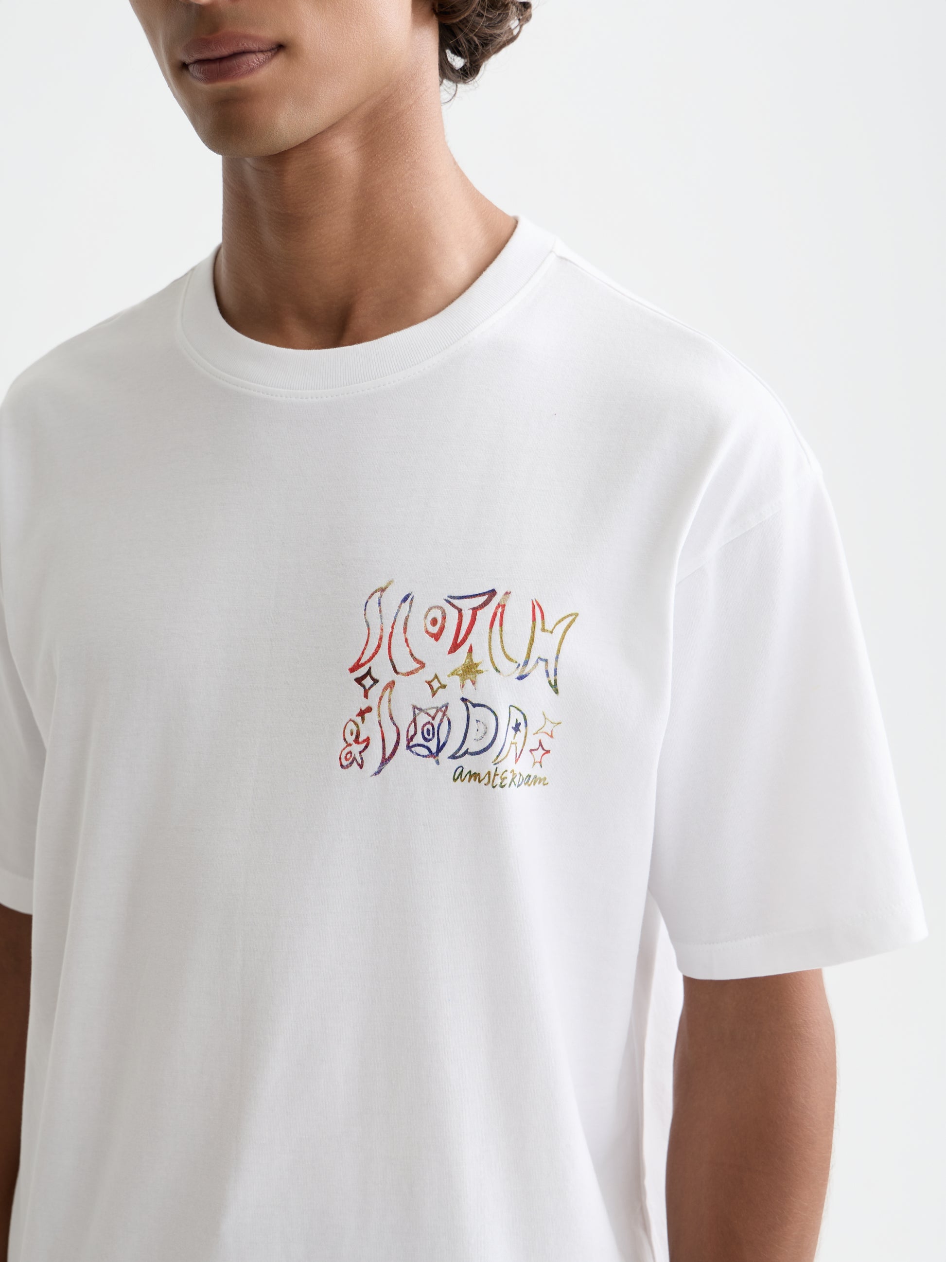 Lavender FRONT AND BACK ARTWORK RELAXED-FIT T-SHIRT טי שירט קצרה SCOTCH & SODA