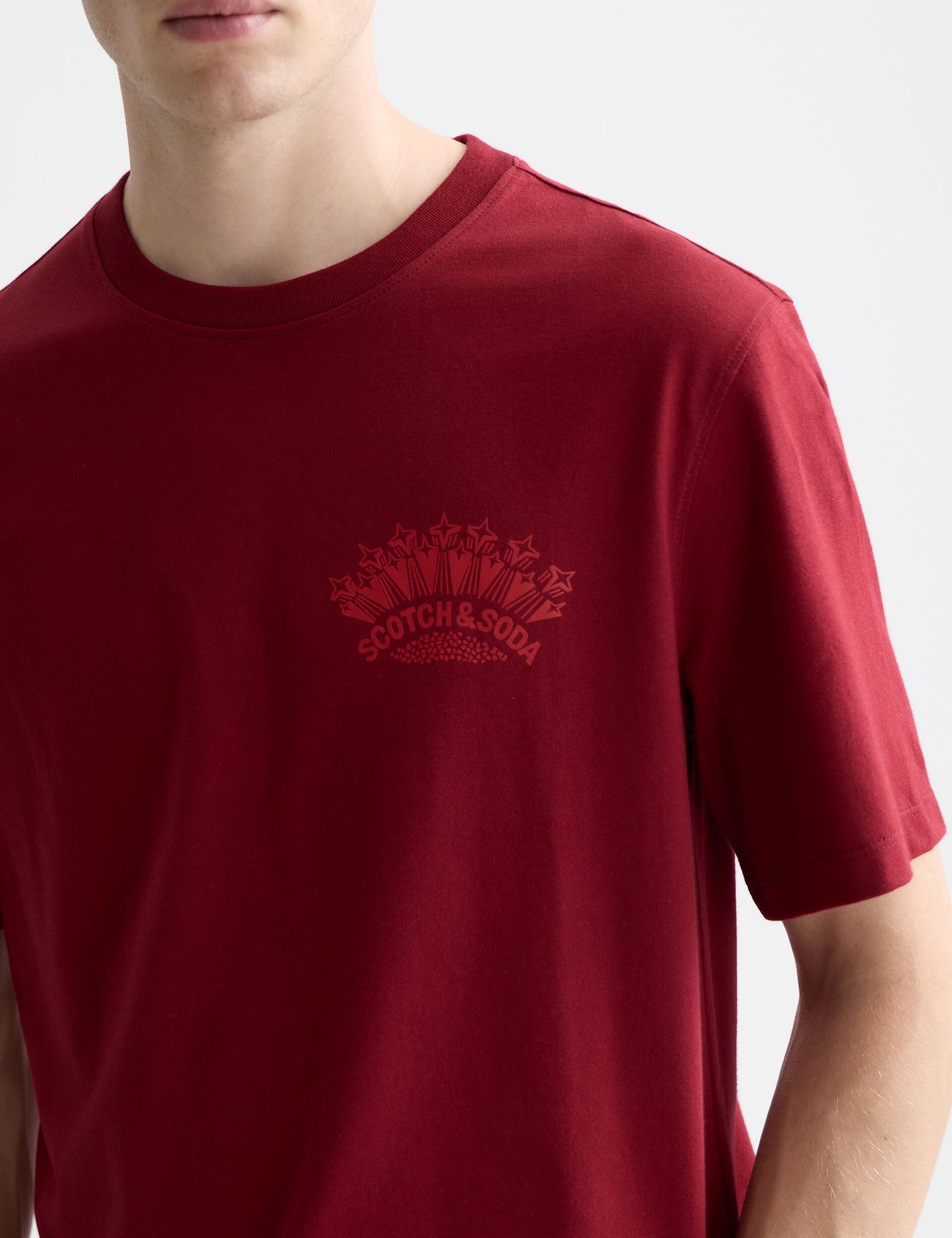 Dark Red טי שירט קצרה לגברים Front And Back Artwork SCOTCH & SODA