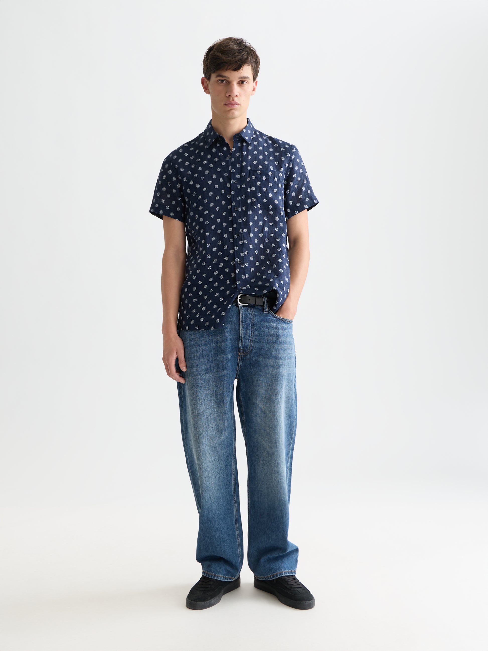 White Smoke חולצה מכופתרת קצרה לגברים Printed Linen SCOTCH & SODA