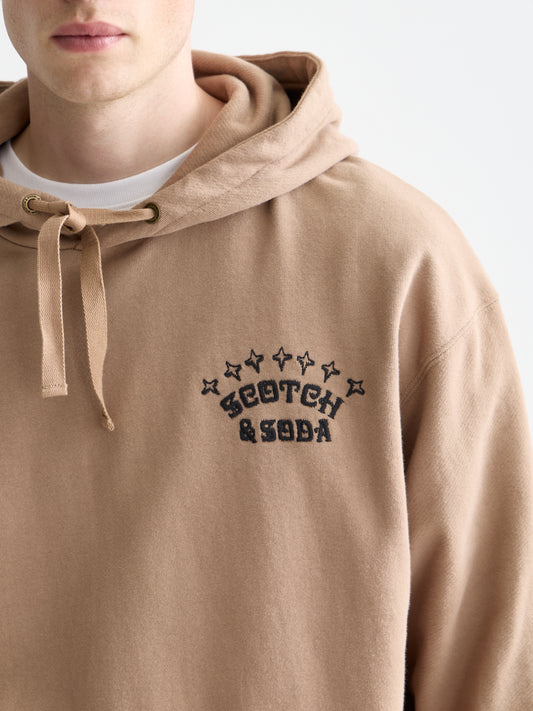 Dim Gray FRONT AND BACK ARTWORK RELAXED-FIT ARTWORK קפוצ'ון SCOTCH & SODA