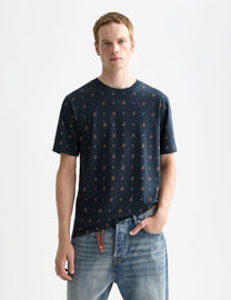 White Smoke טי שירט מודפסת לגברים עם מיקרו פרינט SCOTCH & SODA