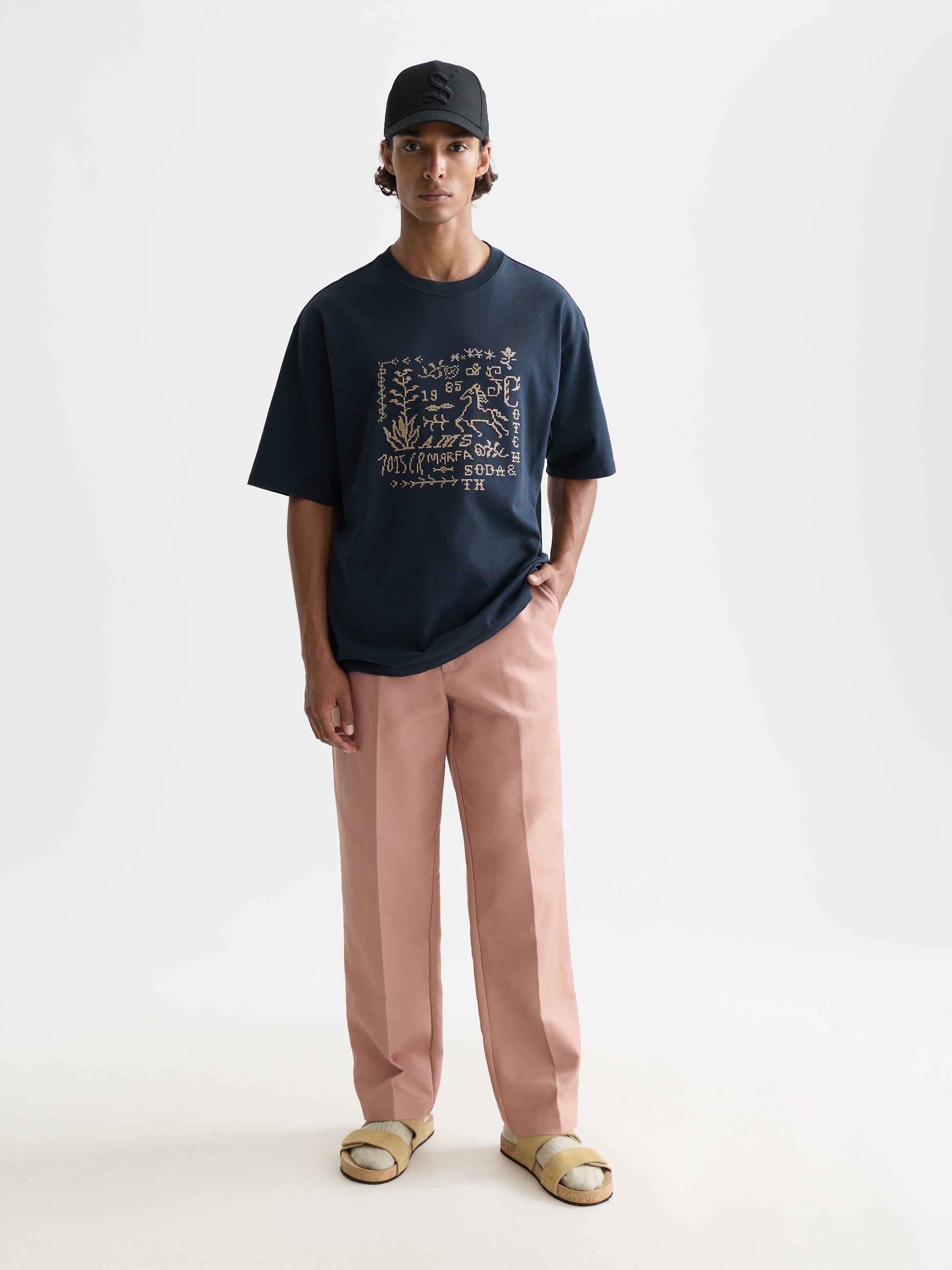 Lavender CROSS-STITCHED FRONT ARTWORK LOOSE-FIT T-SHIRT טי שירט קצרה SCOTCH & SODA