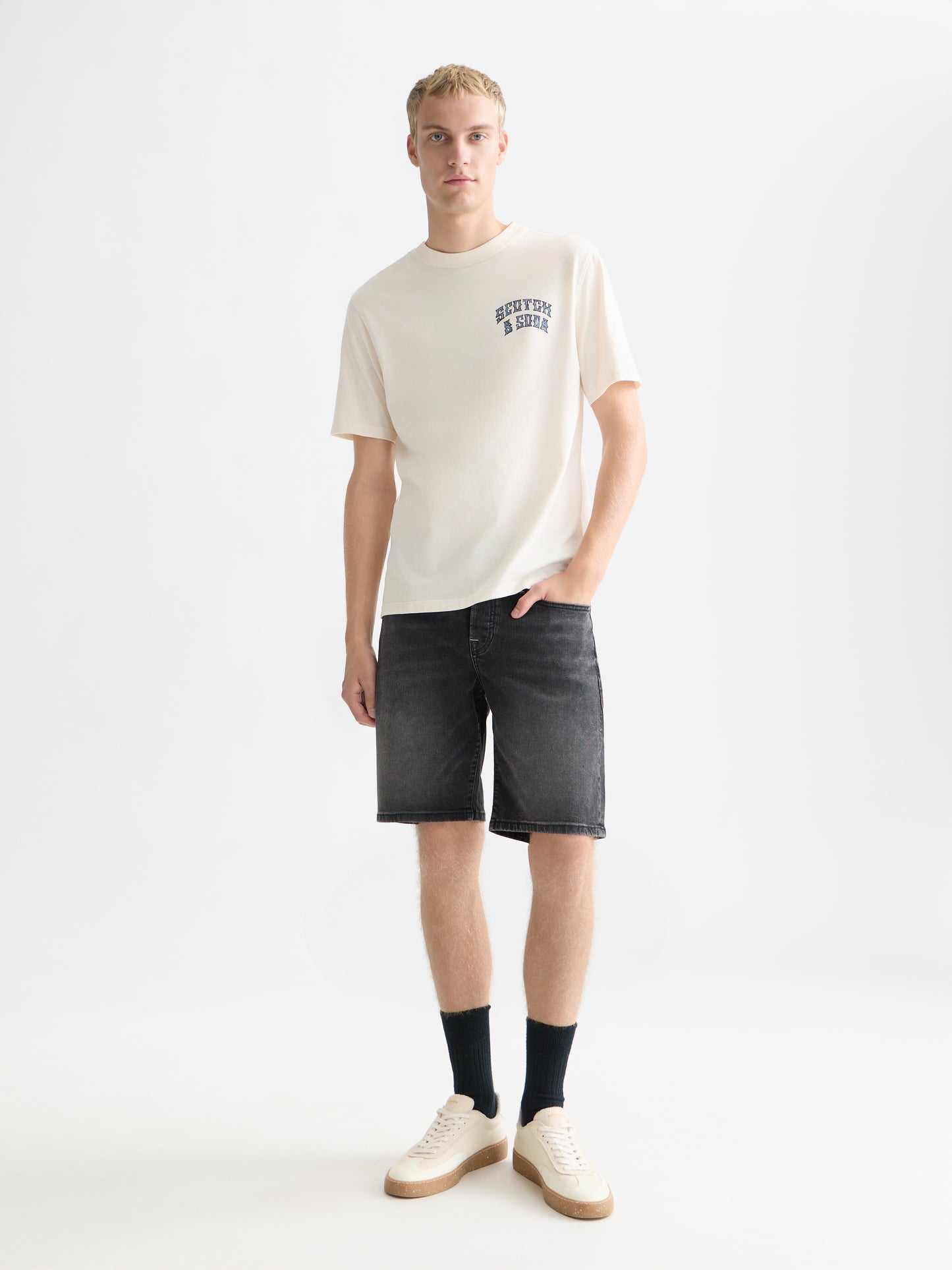 White Smoke טי שירט קצרה לגברים Front And Back Artwork SCOTCH & SODA