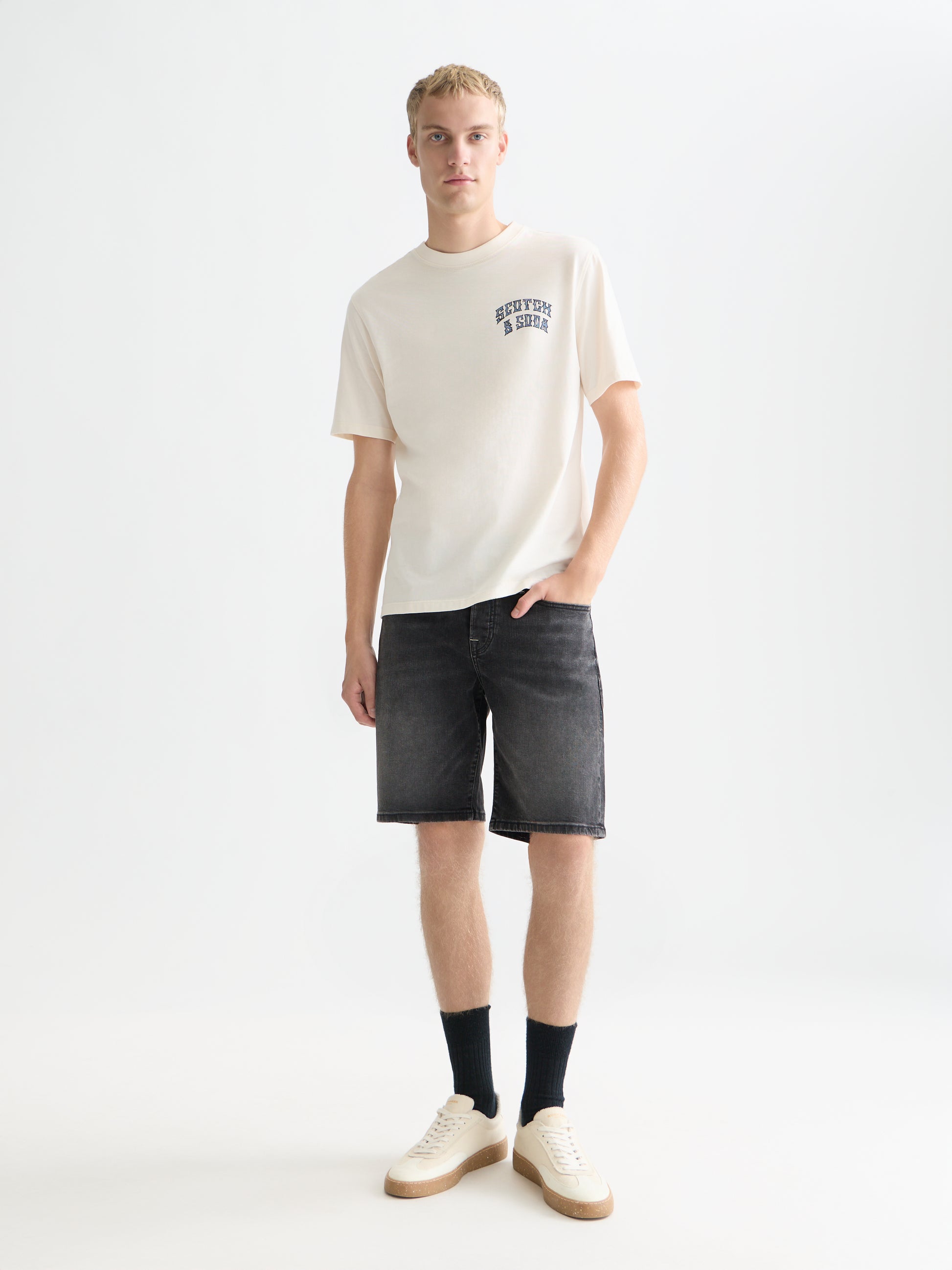 White Smoke טי שירט קצרה לגברים Front And Back Artwork SCOTCH & SODA