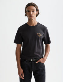 Black טי שירט קצרה לגברים Left Chest Artwork SCOTCH & SODA