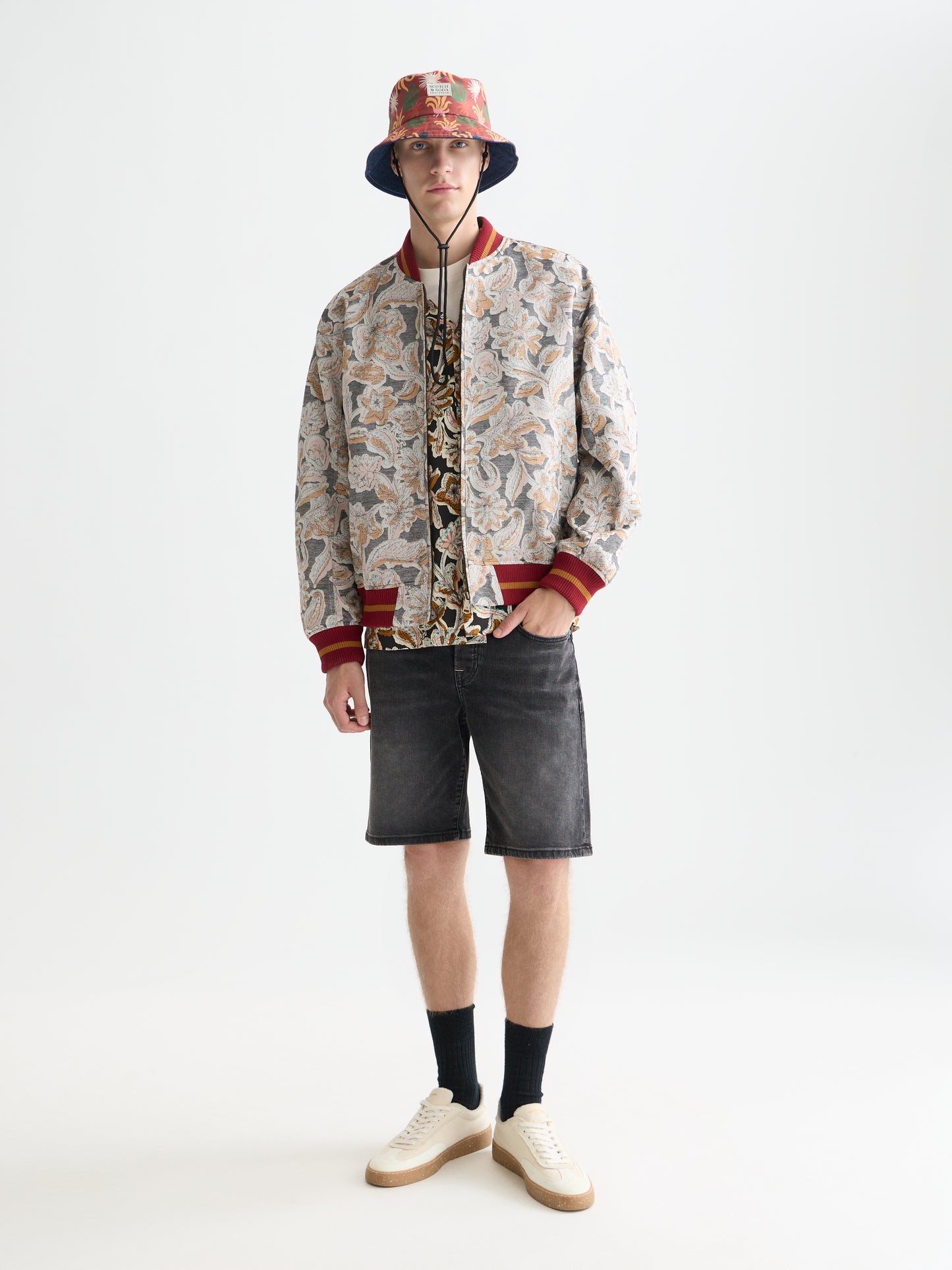 White Smoke ג׳ינס קצר לגברים Ralston – Regular Fit SCOTCH & SODA