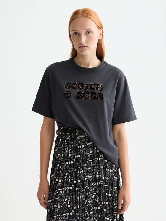 White Smoke טי שירט קצרה לנשים Leopard SCOTCH & SODA