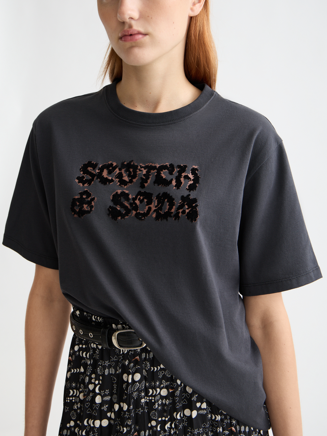 Light Gray טי שירט קצרה לנשים Leopard SCOTCH & SODA