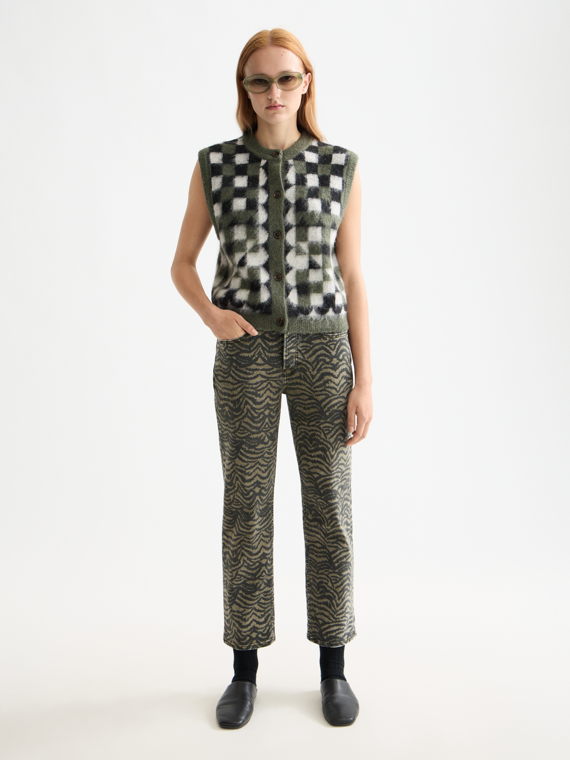 White Smoke ווסט סריג לנשים Fuzzy SCOTCH & SODA