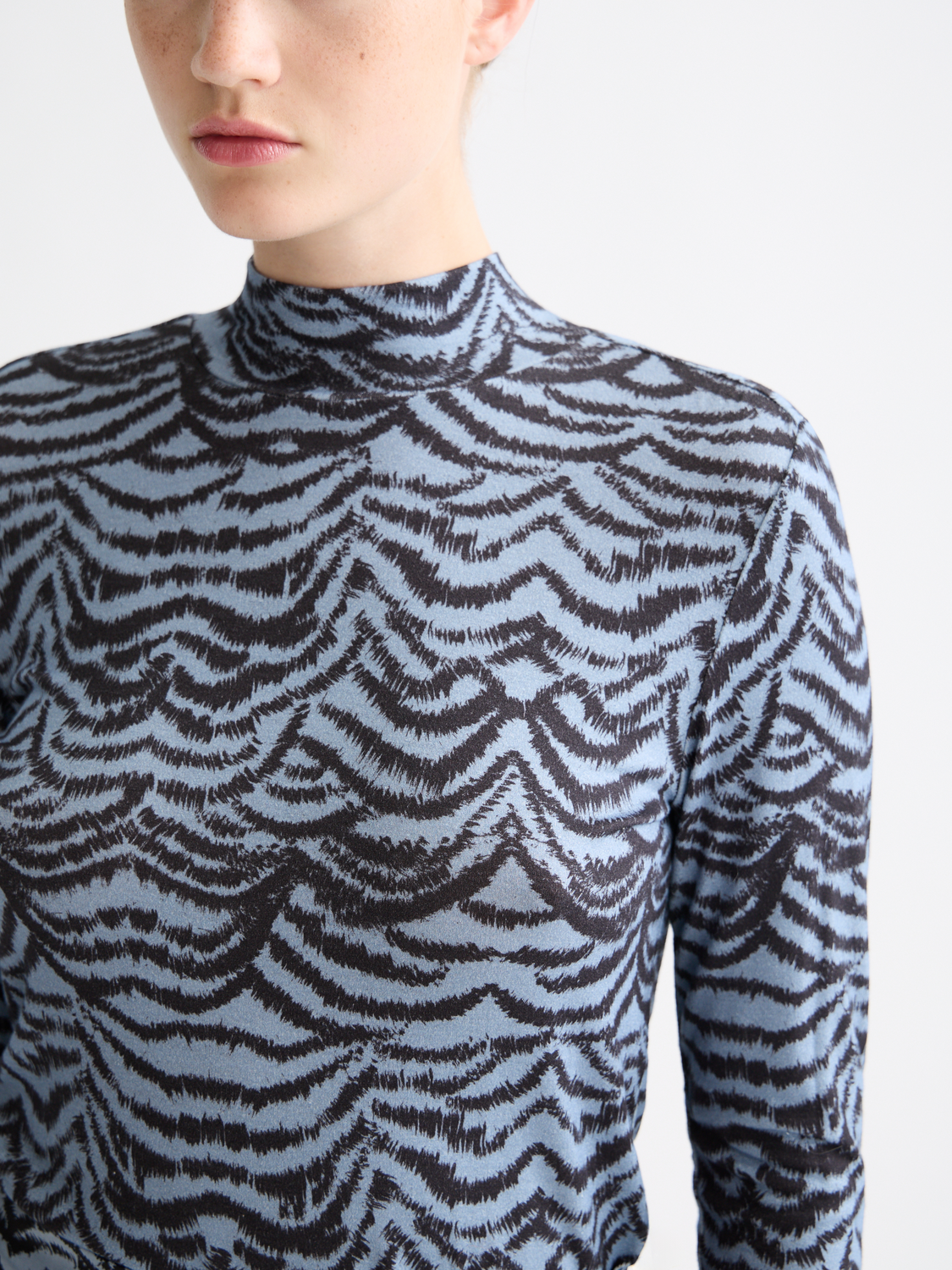 Light Gray סריג עם צווארון לנשים SCOTCH & SODA