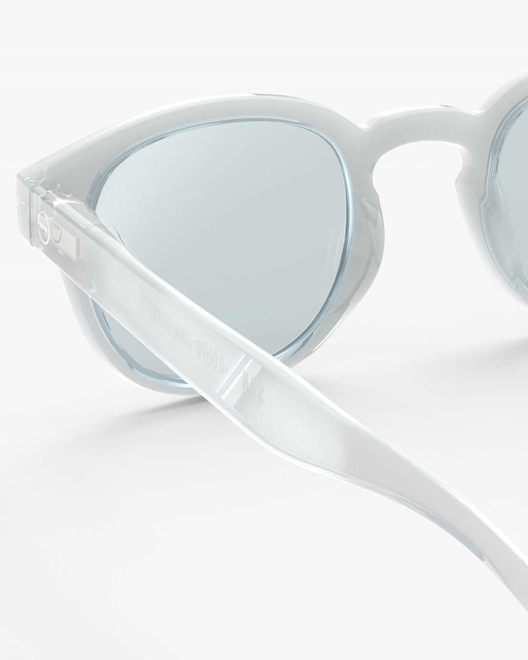 White Smoke משקפי שמש | דגם C IZIPIZI