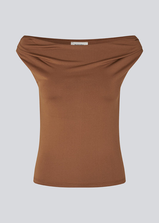 Sienna גופיה לנשים Himamd Off-Shoulder MODSTROM