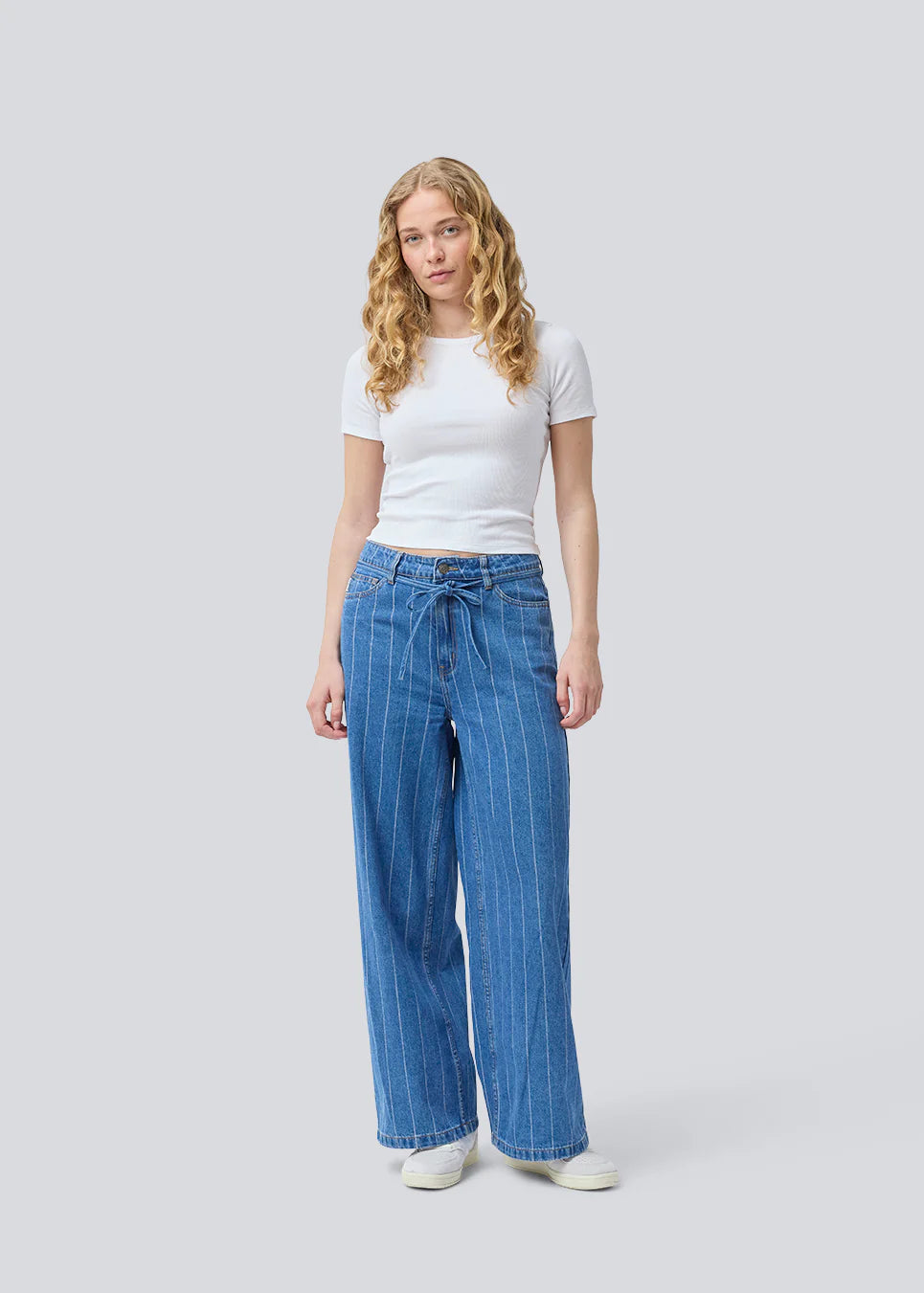 Light Gray ג'ינס ארוך לנשים Isolde – Wide Leg MODSTROM