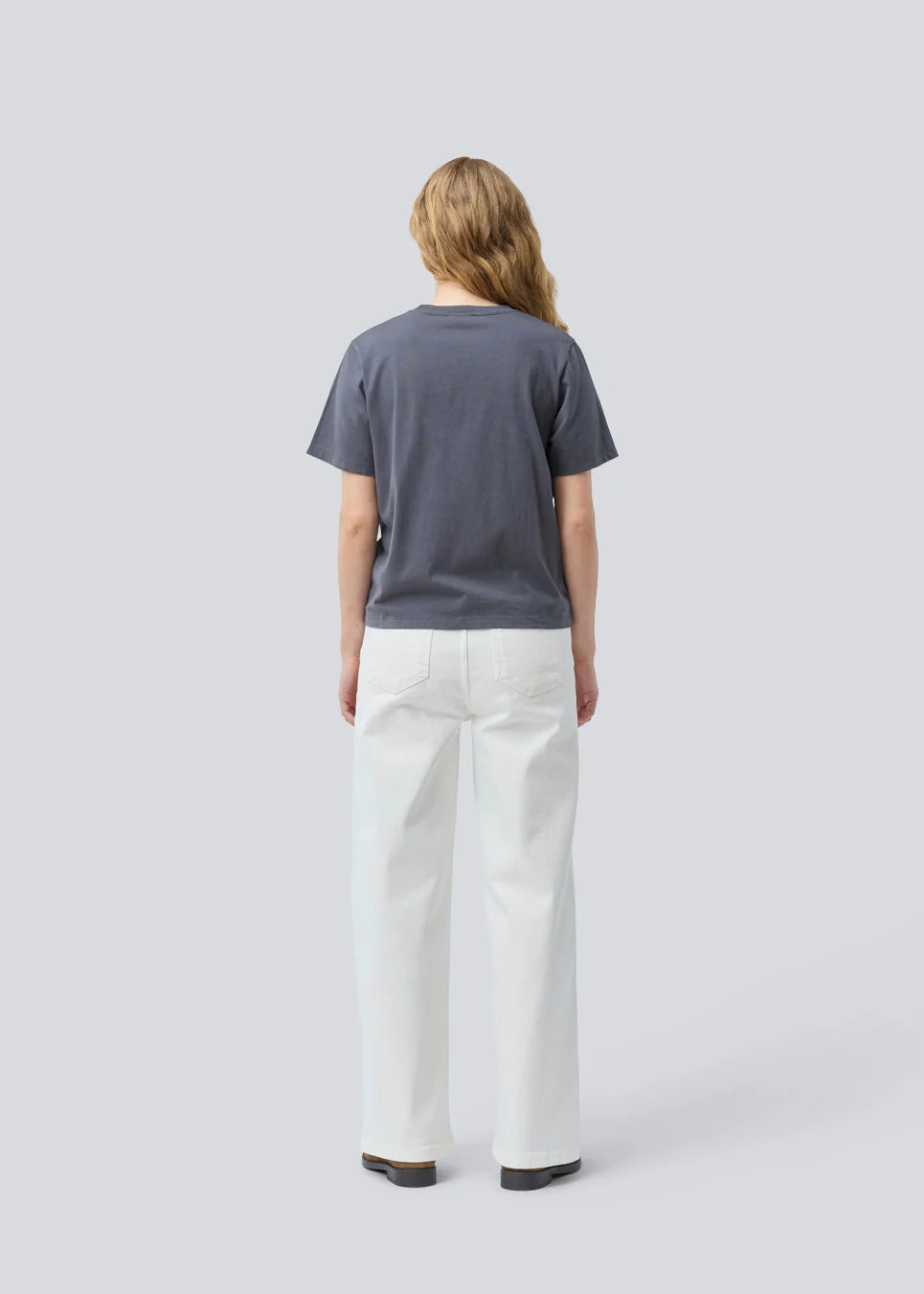 Light Gray טי שירט קצרה לנשים Nilas MODSTROM