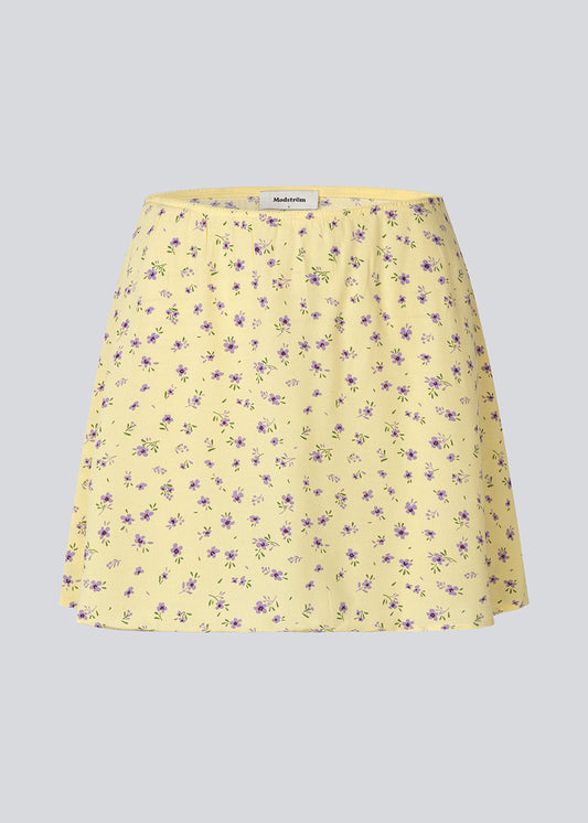 Pale Goldenrod חצאית מיני לנשים Alyssamd Print MODSTROM