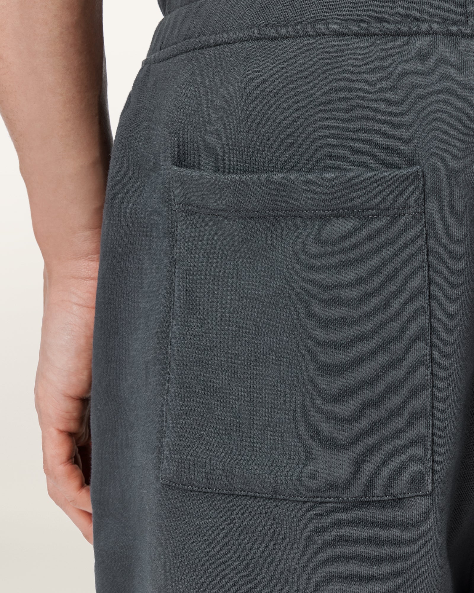 Dark Slate Gray מכנסיים קצרים לגברים Emblem Sweatshort ALLSAINTS