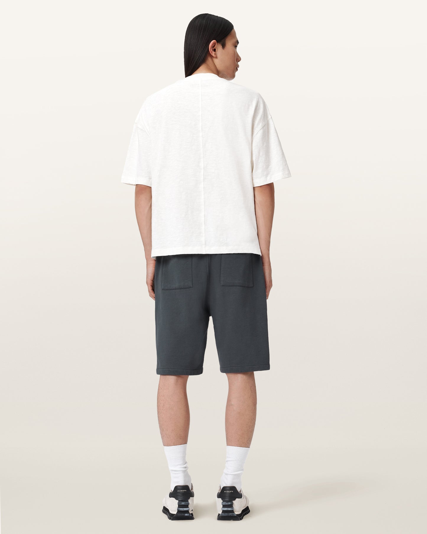 Seashell מכנסיים קצרים לגברים Emblem Sweatshort ALLSAINTS