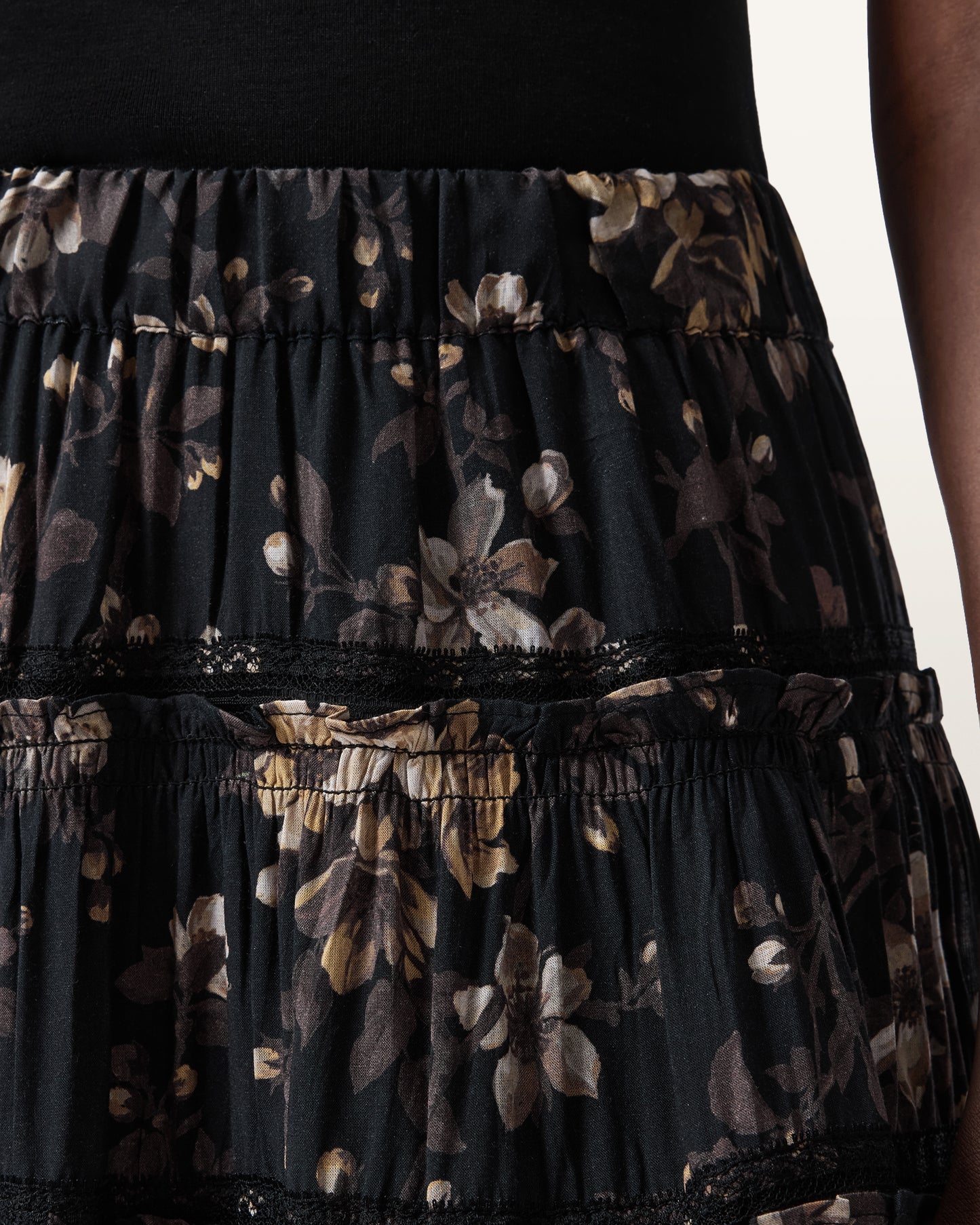 Black חצאית מידי לנשים Talia ALLSAINTS