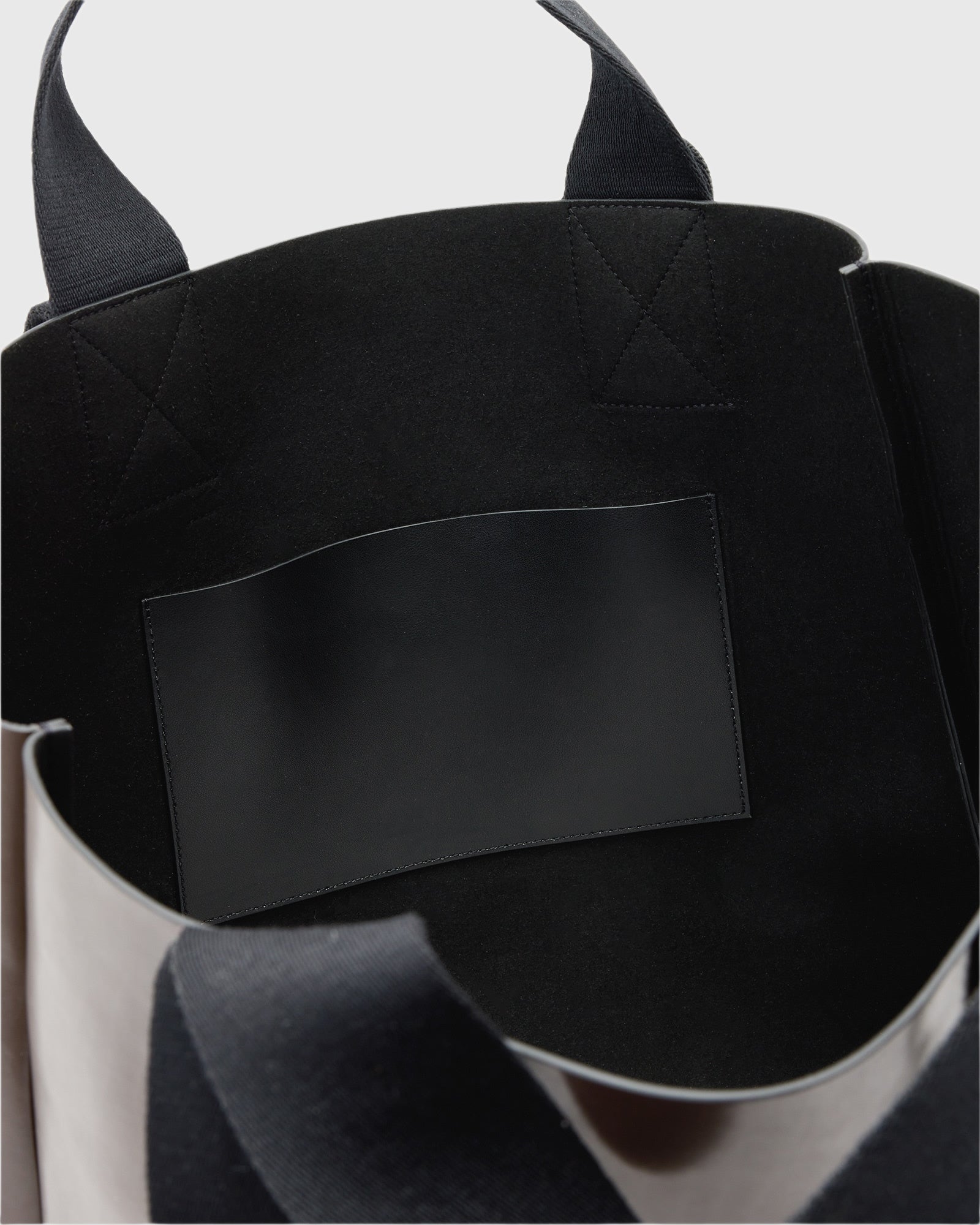 Light Gray תיק צד עור Izzy ALLSAINTS