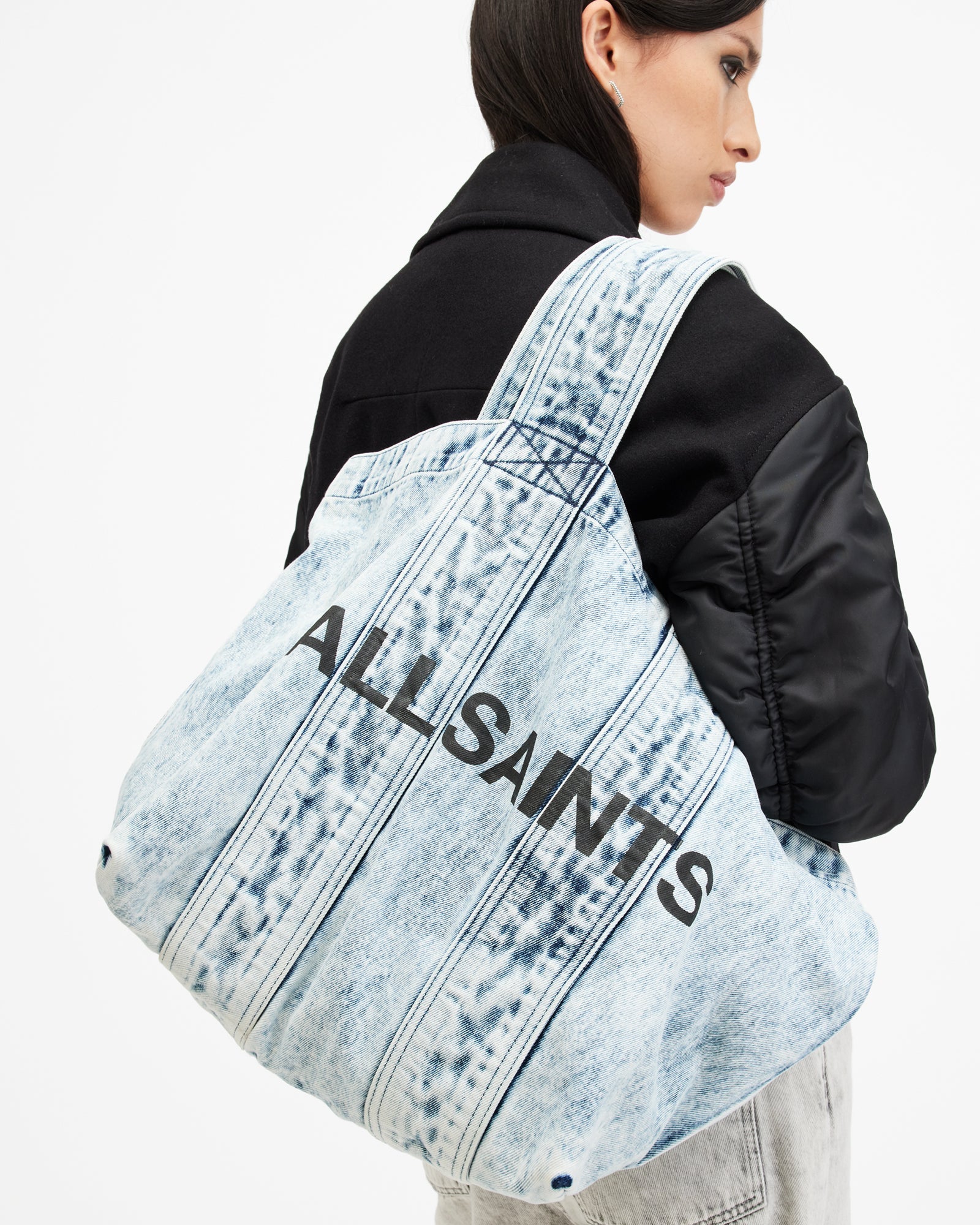 White Smoke תיק טוט ג׳ינס לנשים Izzy Bleached ALLSAINTS