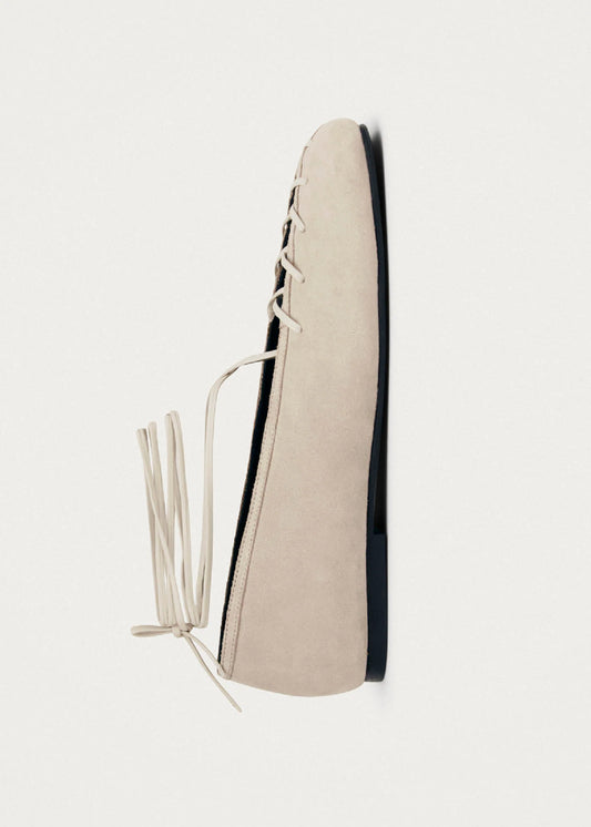 נעלי בובה עם קשירה לנשים Bumi Suede