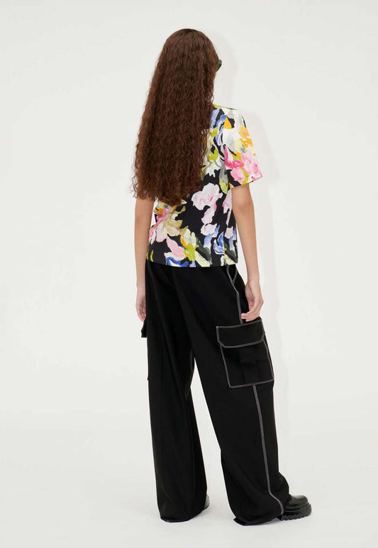 Black טי שירט קצרה לנשים Leonie STINE GOYA