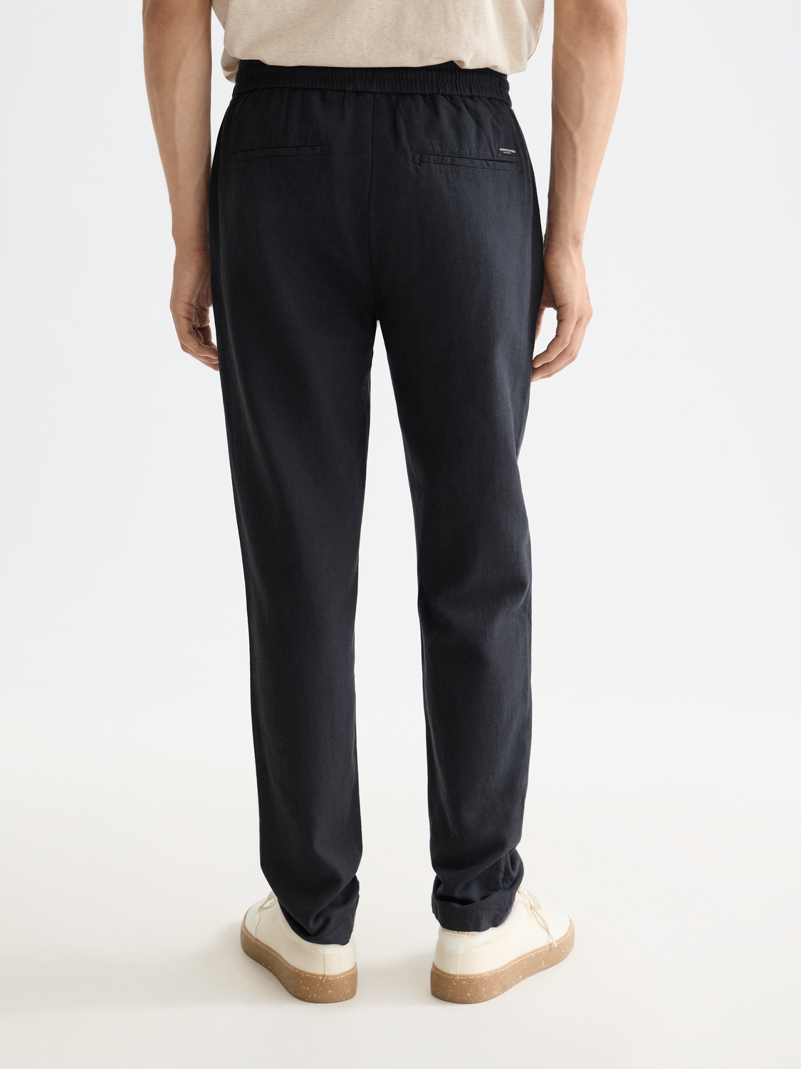 Black מכנסי פשתן ארוכים לגברים Warren SCOTCH & SODA