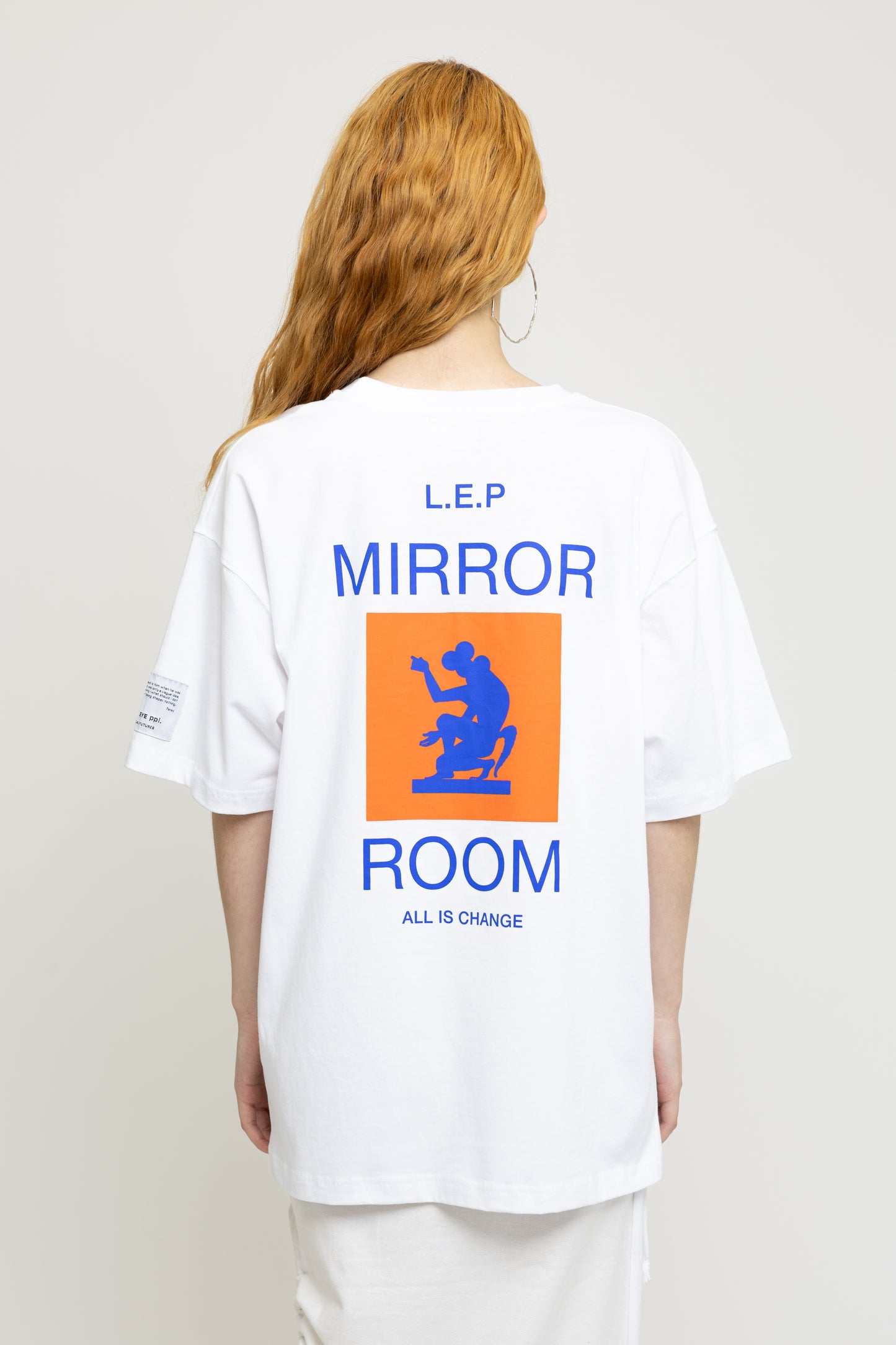 Beige טי שירט קצרה Mirror Room LAZY EYE PPL