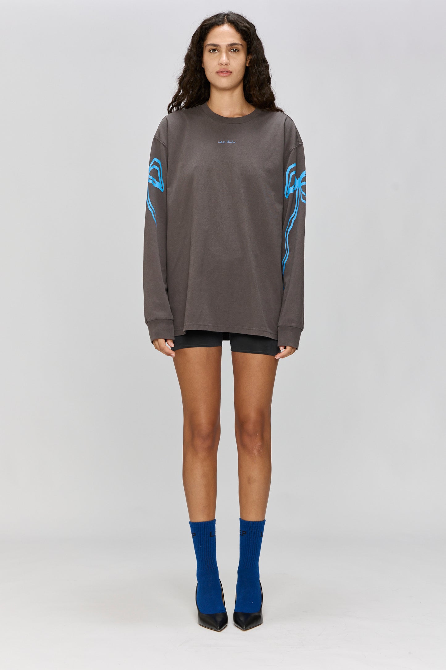 Light Gray טי שירט ארוכה לנשים / גברים Everything Nice LAZY EYE PPL