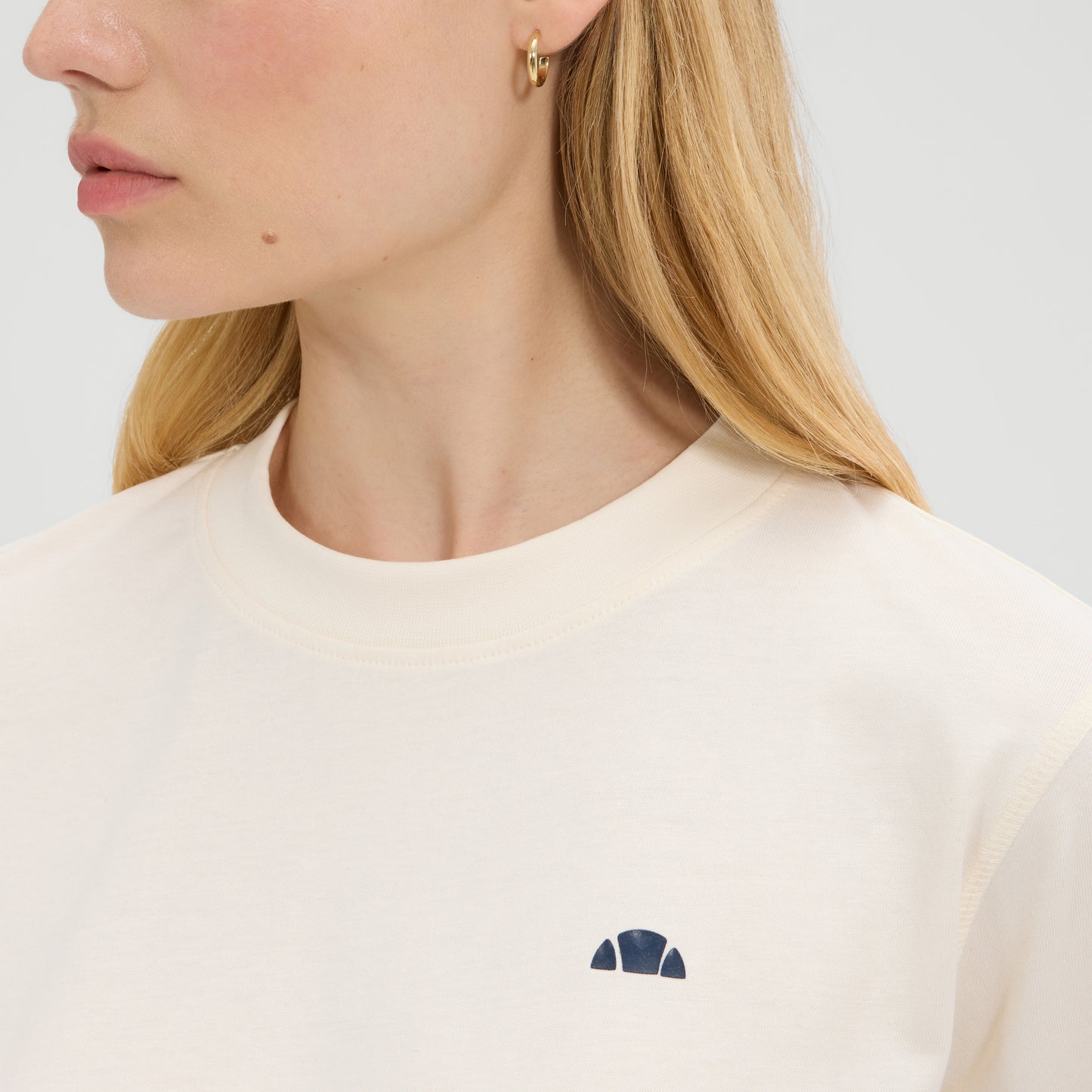 Antique White טי שירט ארוכה לנשים Giochi Invernali ELLESSE‎