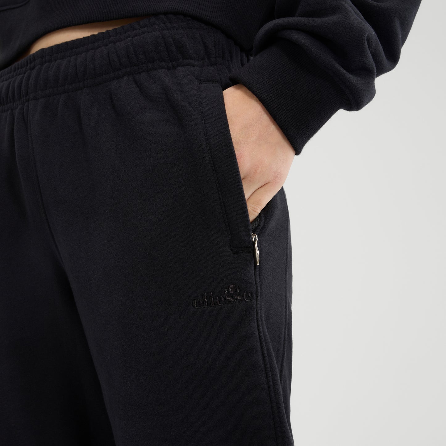 Black מכנסי טרנינג לנשים Lentella ELLESSE‎