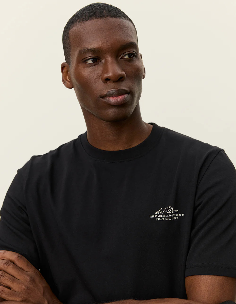 Black טי שירט קצרה לגברים Ben Globe LES DEUX