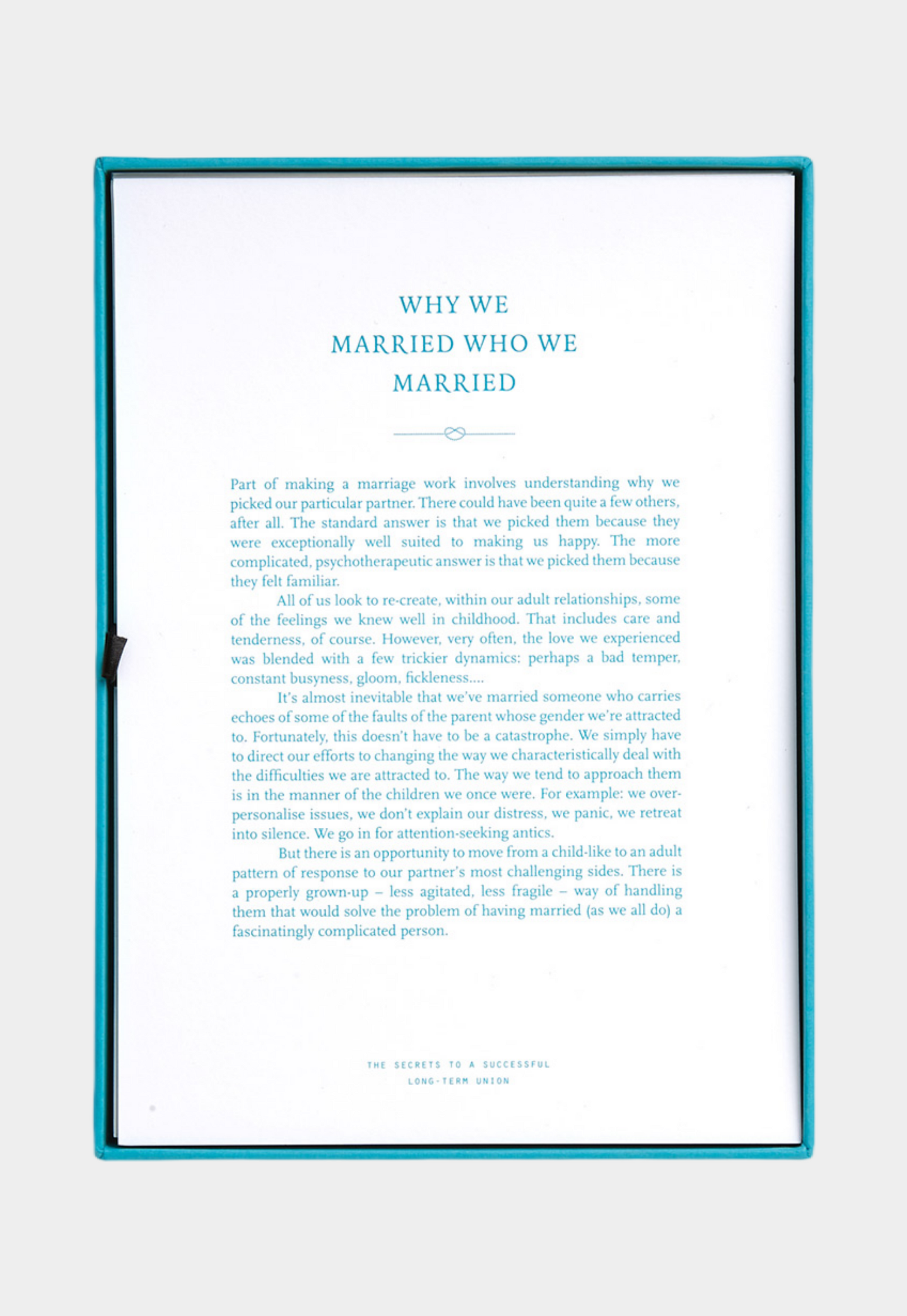 White Smoke משחק קלפים The Marrige Box THE SCHOOL OF LIFE