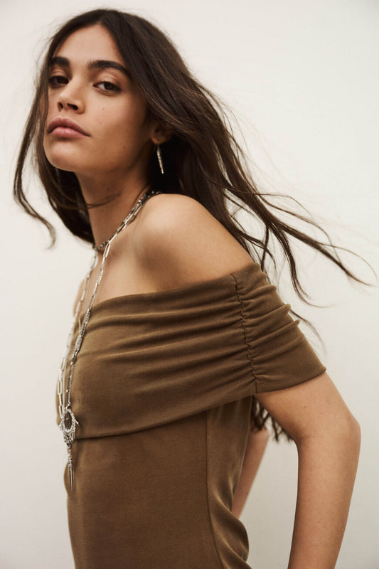 חולצה קצרה לנשים Top Bene