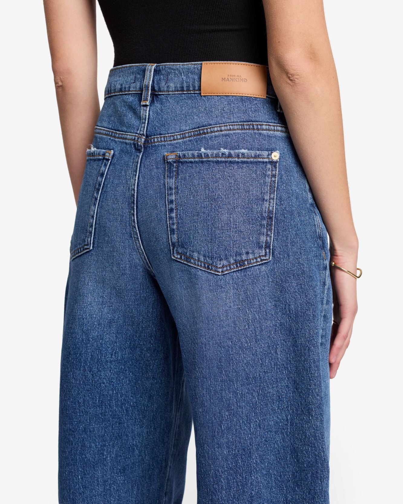 Antique White ג'ינס ארוך לנשים Bonnie – Barrel Leg SEVEN FOR ALL MANKIND