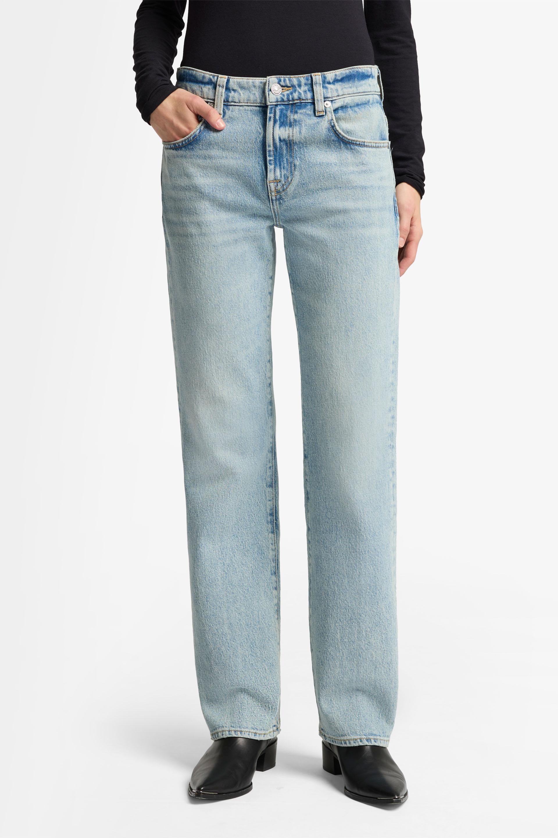 White Smoke ג'ינס ארוך לנשים Calie – Straight Leg SEVEN FOR ALL MANKIND